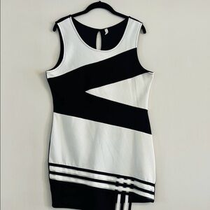 Cherry Mellow Monochrome Designed Mini Dress Size XL